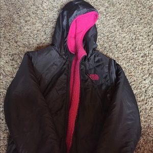Girls XS size 6 north face fleece lined jacket